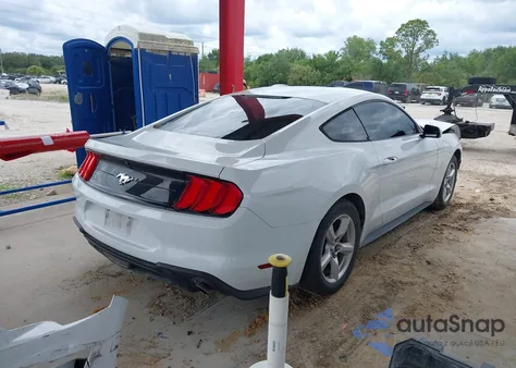 2018 Ford Mustang Ecoboost из США, поврежденный, VIN 1FA6P8TH4J5165145